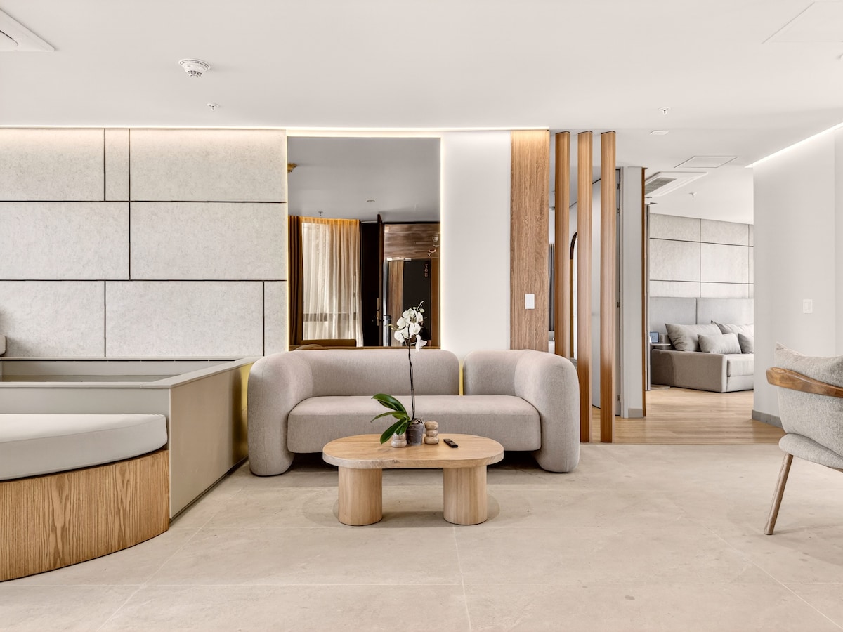 Inside Chris Homestays, an Entire rental unit